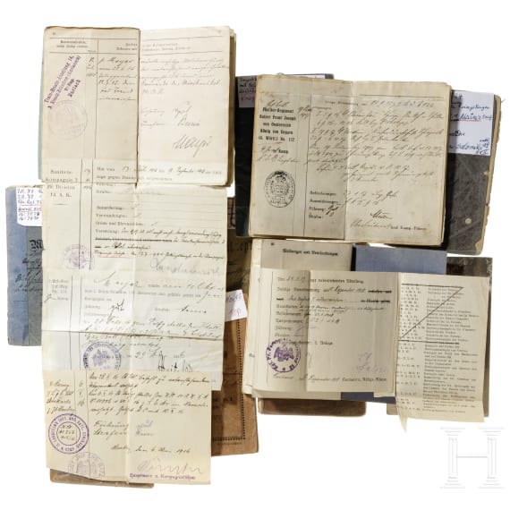 Ca. 25 Milit&auml;rp&auml;sse/Soldb&uuml;cher von Angeh&ouml;rigen der Kaiserlichen Armee
