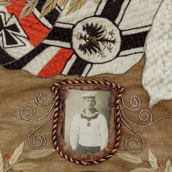 Seidenstickbild eines Matrosen der "S.M.S. Leipzig", China, 1909-12