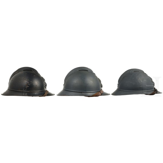 Sechs Stahlhelme M 15 (Adrian), Frankreich, um 1915 - 1918