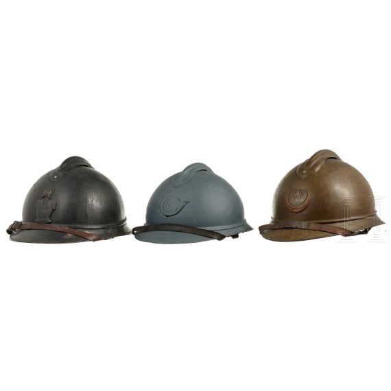Sechs Stahlhelme M 15 (Adrian), Frankreich, um 1915 - 1918