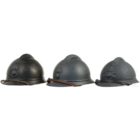 Sechs Stahlhelme M 15 (Adrian), Frankreich, um 1915 - 1918