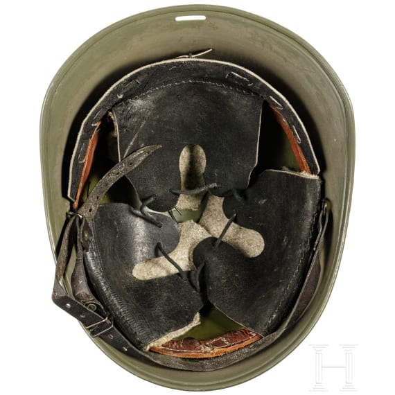 F&uuml;nf internationale Helme