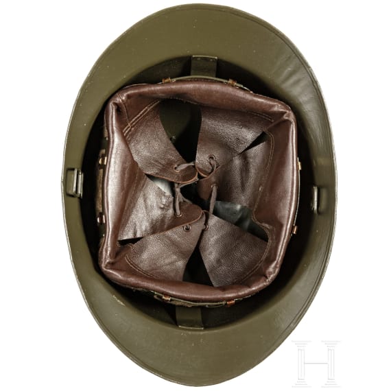 F&uuml;nf internationale Helme
