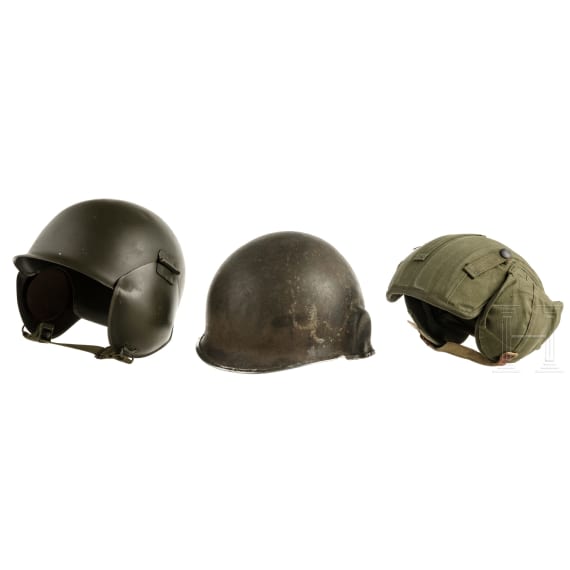 F&uuml;nf milit&auml;rische Helme, USA