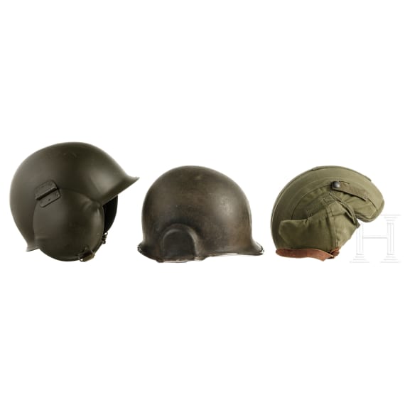 F&uuml;nf milit&auml;rische Helme, USA