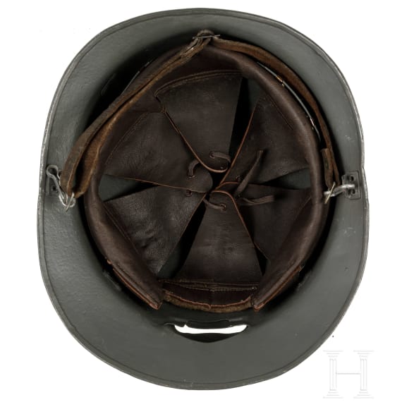 Sieben Helme von Marine/Luftwaffe, Frankreich
