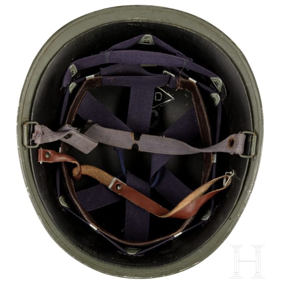 Sieben Helme von Marine/Luftwaffe, Frankreich