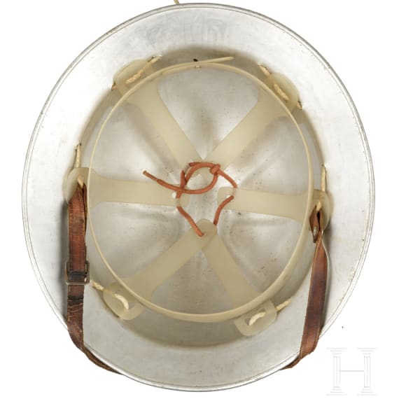 Sieben Helme von Marine/Luftwaffe, Frankreich