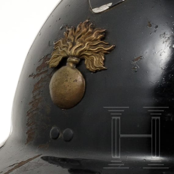 Neun Helme der Polizei, Frankreich