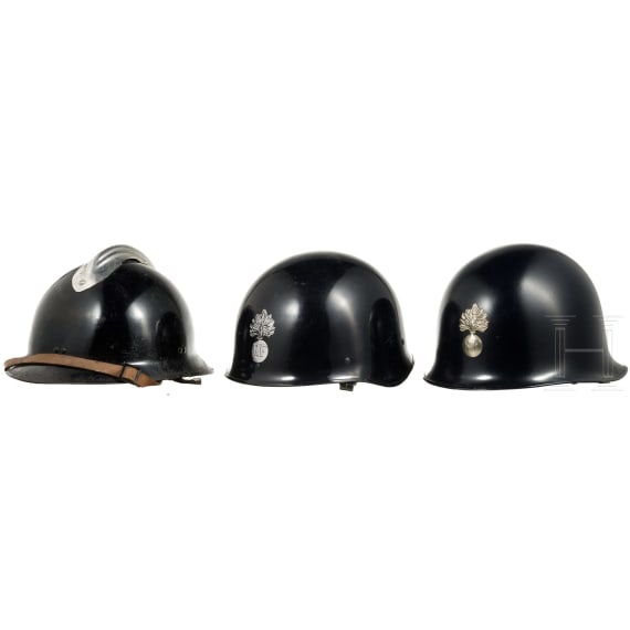 Neun Helme der Polizei, Frankreich