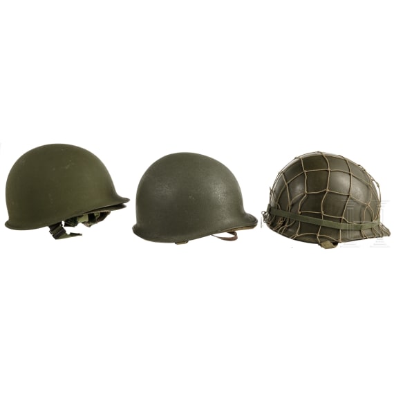 Neun milit&auml;rische Kopfbedeckungen, USA