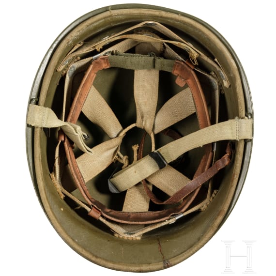 Neun milit&auml;rische Kopfbedeckungen, USA