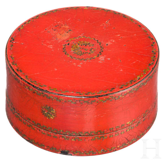 A French Vernis Martin box, Paris, 2nd half of the 18th century