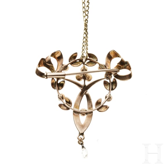 Emaille-Brosche mit Diamanten, um 1900