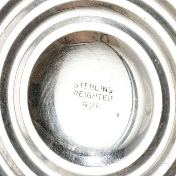 Sechs Fu&szlig;schalen in Silber bzw. "Sterling weighted", 19. und 20. Jhdt.