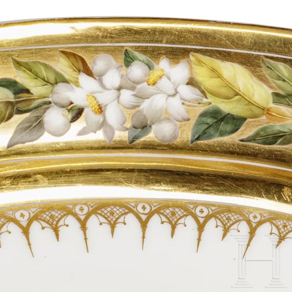 Porzellanschale mit breitem Goldrand und Bl&uuml;ten, 20. Jhdt.