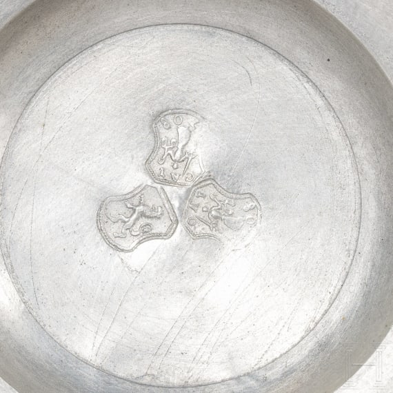 Zwei Walzenkr&uuml;ge aus Zinn, Marienberg und Chemnitz, datiert 1783 und 1785
