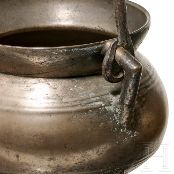 Zwei bronzene Grapen, norddeutsch, 18. Jhdt.