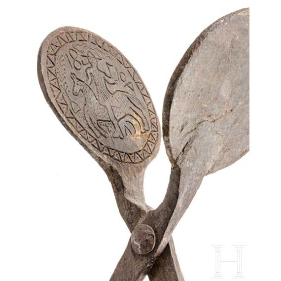 Drei schmiedeeiserne Waffeleisen, deutsch, um 1800