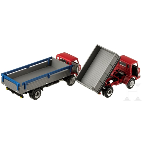 Zwei Tekno-Ford-Trucks D 800 Nr. 914 und 915, in Originalkartons