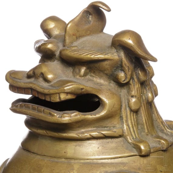 Bronzegef&auml;&szlig; in Form eines Fo-Hundes, China, 1. H&auml;lfte 20. Jhdt.