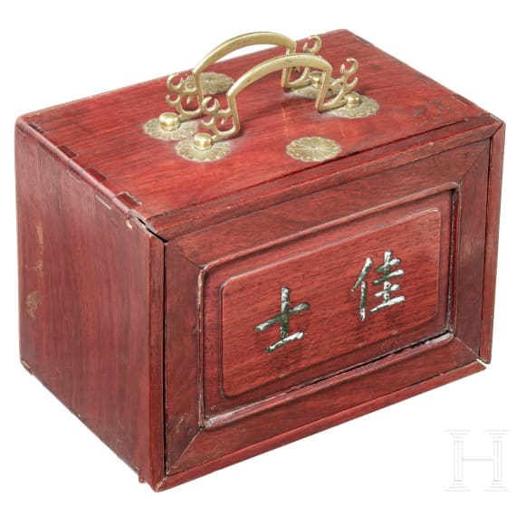 Kabinett mit Mahjong-Steinen, China, 19. Jhdt.