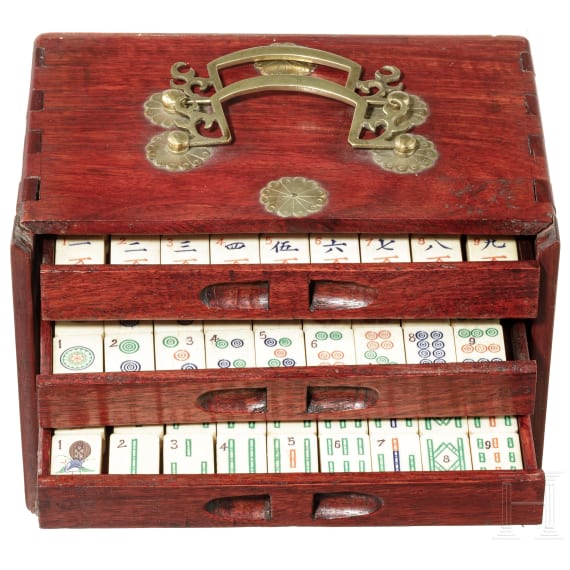 Kabinett mit Mahjong-Steinen, China, 19. Jhdt.