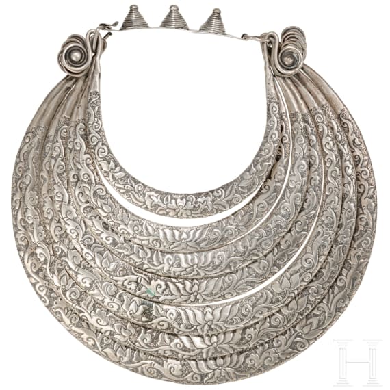 A Burmese Mon necklace, circa 1900