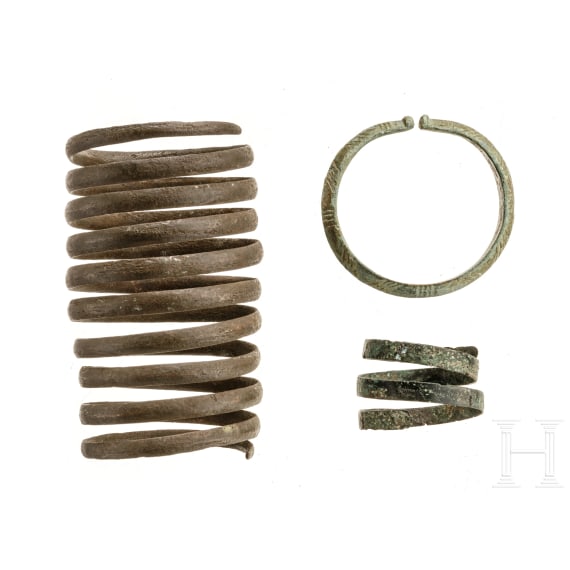 Armspirale, Armreif und Haarreif, Mitteleuropa, Bronzezeit, 1500 - 800 v. Chr.