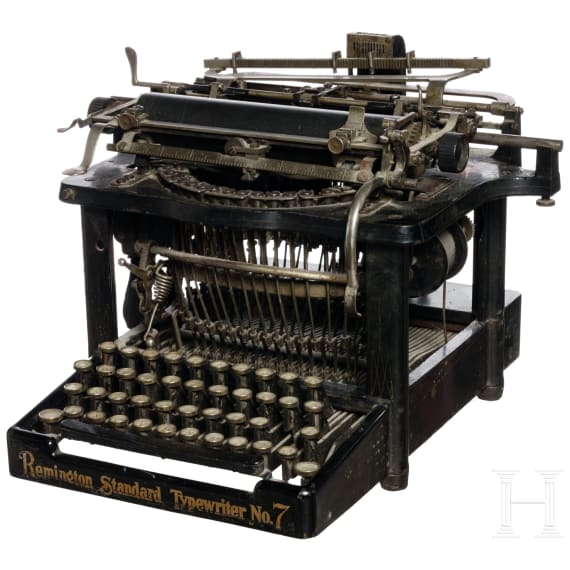 Willi Engelhardt - an okoli enlarger and a Remington typewriter no. 7