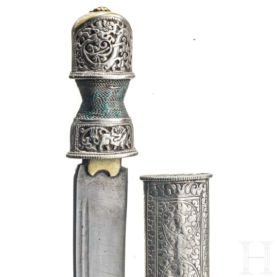 A Tibetan silver-mounted dughti, 19th century