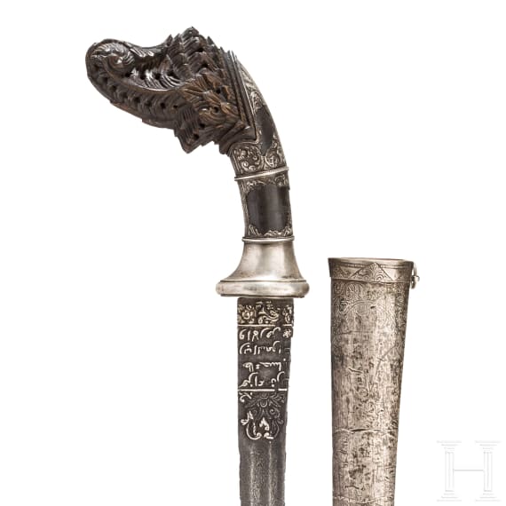 An Indonesian klewang with silver incrusted Damascus blade, 19th century