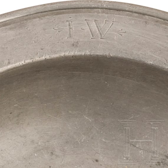 Zwei Zinnteller, s&uuml;ddeutsch, 2. H&auml;lfte 18. Jhdt.