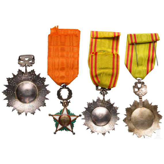 Orden Nicham Iftikhar - Kommandeur- sowie zwei Offiziersdekorationen