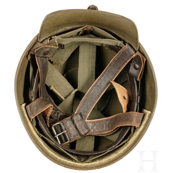 Neun milit&auml;rische Kopfbedeckungen, Frankreich