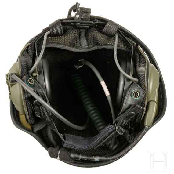 Neun milit&auml;rische Kopfbedeckungen, Frankreich