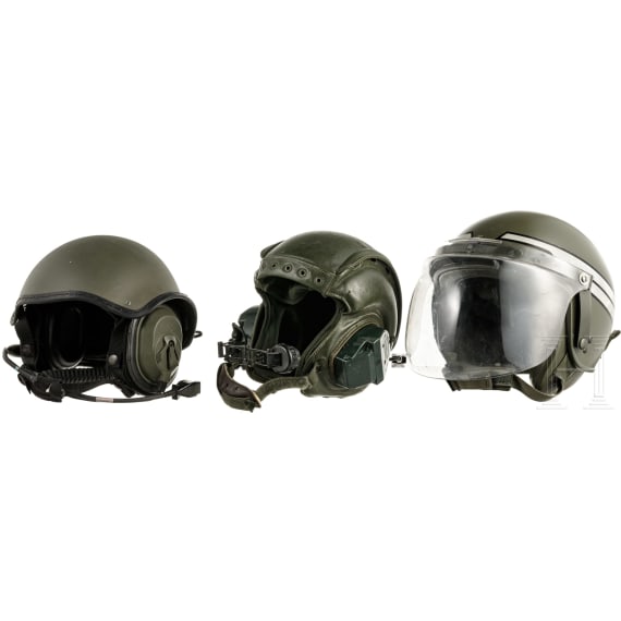 Neun milit&auml;rische Kopfbedeckungen, Frankreich