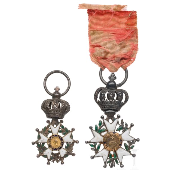 Zwei Miniaturen des Ordens der Ehrenlegion und ein Zettel zur Verleihung 1812/1813