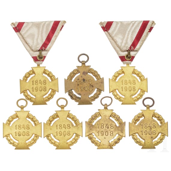 Sieben Jubiläums-Militärkreuze 1848 - 1908 und Bänder