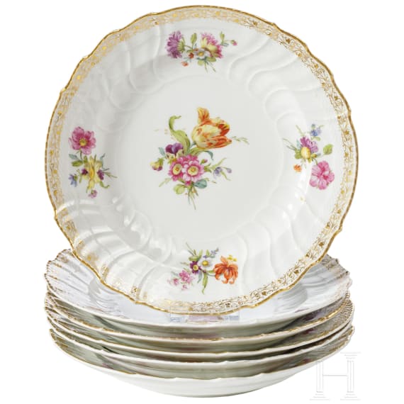 Emperor Wilhelm II - six Neuosier KPM plates from the royal dinner service, 1891 - 1910