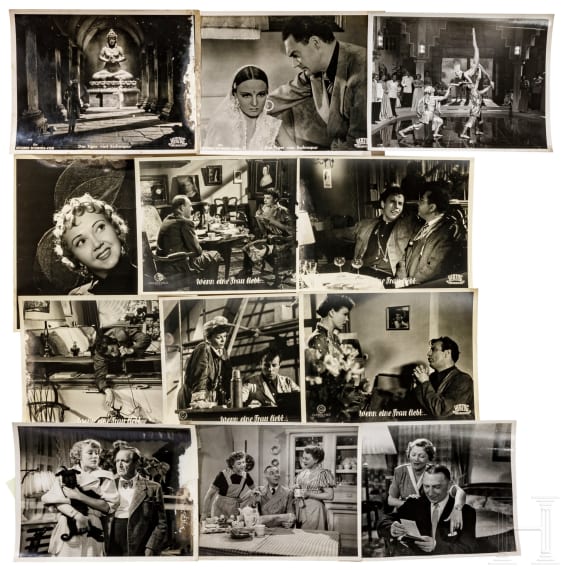 Konvolut mit ca. 52 Reklame-Fotos von Filmen der 1950er Jahre, Kinowerbung "Der Tiger von Eschnapur", "Wenn eine Frau liebt", "Die letzte Nacht", Fotokarte von Brigitte Bardot usw.