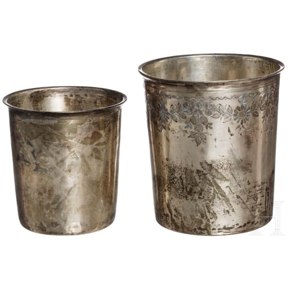 Zwei Silberbecher, Frankreich, Idris Tayyeb, um 1810 bzw. Meister D&Cie, um 1910