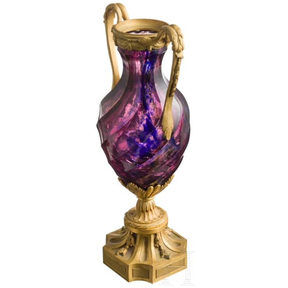 Glasvase mit Bronzemontierung, Frankreich, 19. Jhdt.