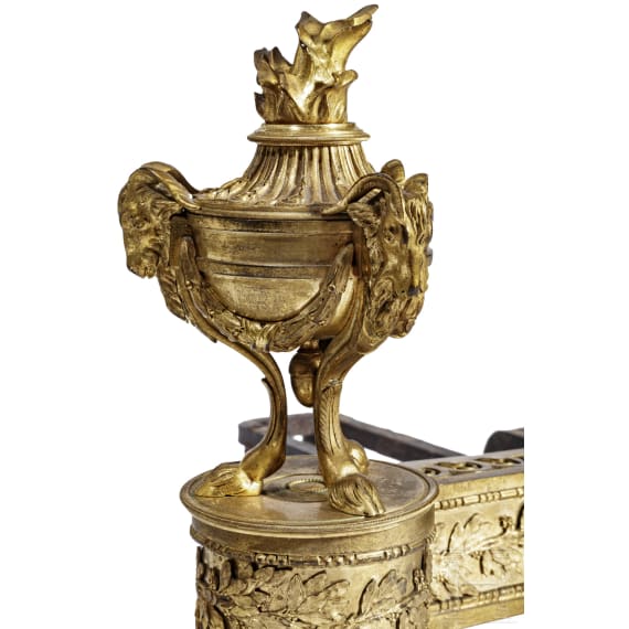 Zwei feuervergoldete Kaminb&ouml;cke, Frankreich, um 1800