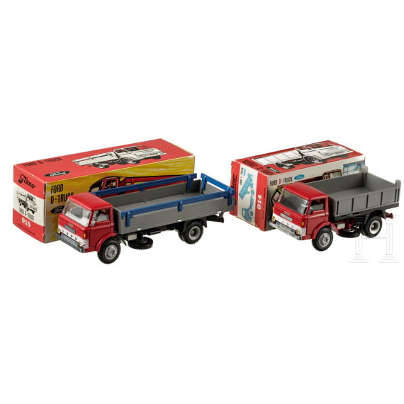 Zwei Tekno-Ford-Trucks D 800 Nr. 914 und 915, in Originalkartons