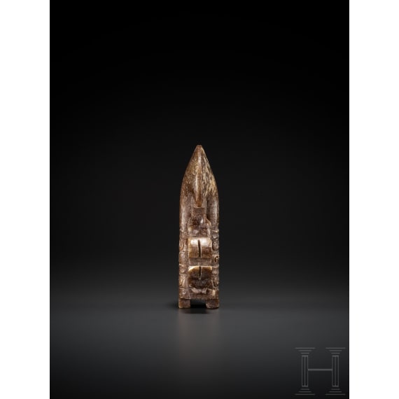 Zeremonialaxt im Stil der Ming-Zeit, Nephrit-Jade, China, um 1900