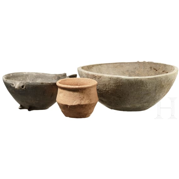 Drei Keramikgefäße, Vorderer Orient, 1. Jtsd. v. Chr.