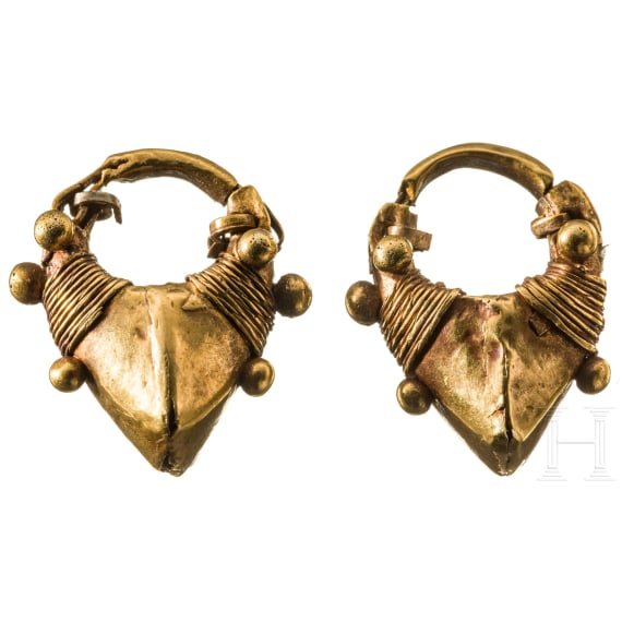 Goldenes Ohrringpaar, parthisch oder sasanidisch, 1. - 4. Jhdt.