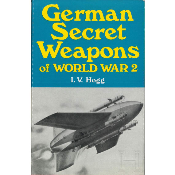 Elf B&uuml;cher &uuml;ber die deutsche Bewaffnung der Weltkriege, deutsch und englisch