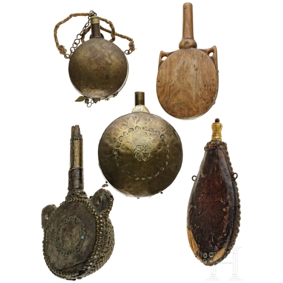 F&uuml;nf Pulverflaschen, Nordafrika, um 1900
